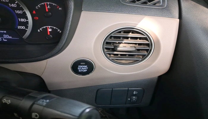 2015 Hyundai Grand i10 ASTA AT 1.2 KAPPA VTVT, Petrol, Automatic, 1,05,701 km, interior