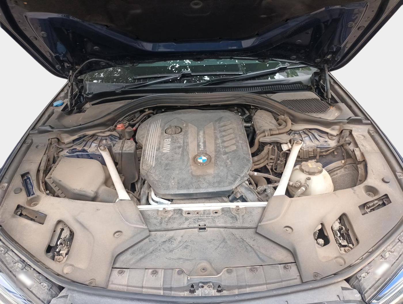 2022 BMW 5 Series 530d M Sport, Diesel, Automatic, 23,651 km, exterior