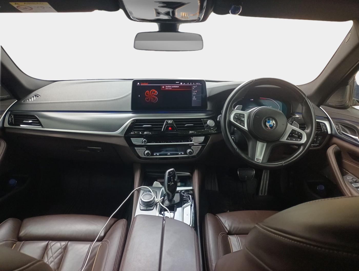 2022 BMW 5 Series 530d M Sport, Diesel, Automatic, 23,651 km, interior