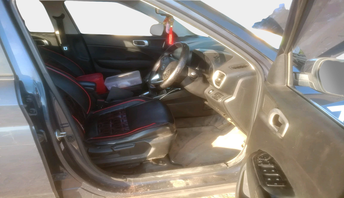 2019 Hyundai VENUE SX(O) 1.4 CRDI, Diesel, Manual, 1,02,085 km, interior