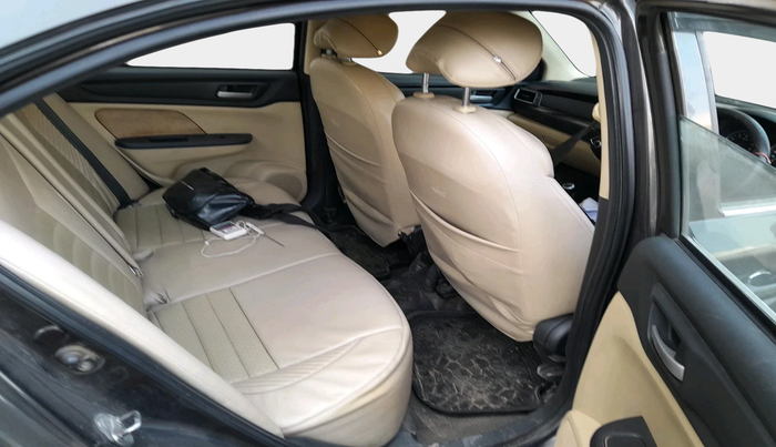 2018 Honda Amaze 1.2L I-VTEC V, Petrol, Manual, 1,23,040 km, interior