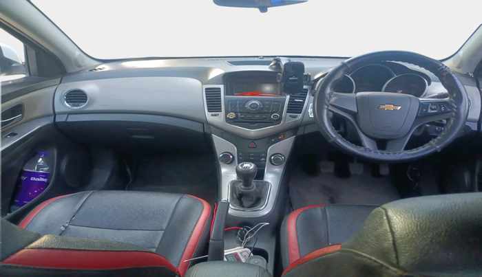 2012 Chevrolet Cruze LT, Diesel, Manual, 72,002 km, interior