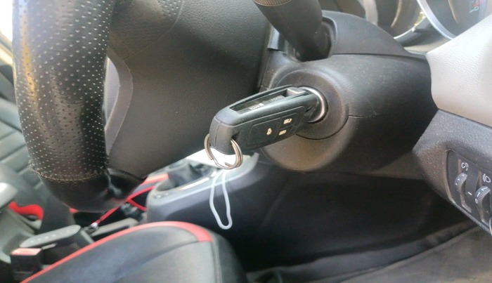 2012 Chevrolet Cruze LT, Diesel, Manual, 72,002 km, interior