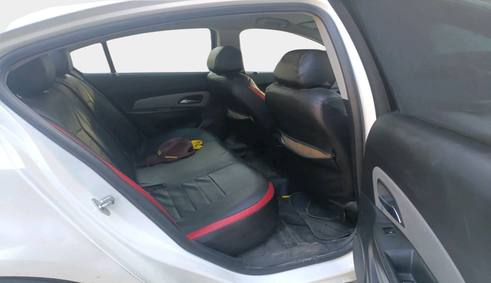 2012 Chevrolet Cruze LT, Diesel, Manual, 72,002 km, interior