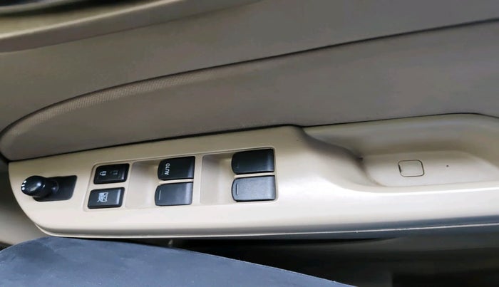 2013 Maruti Swift Dzire VXI, Petrol, Manual, 1,00,225 km, interior