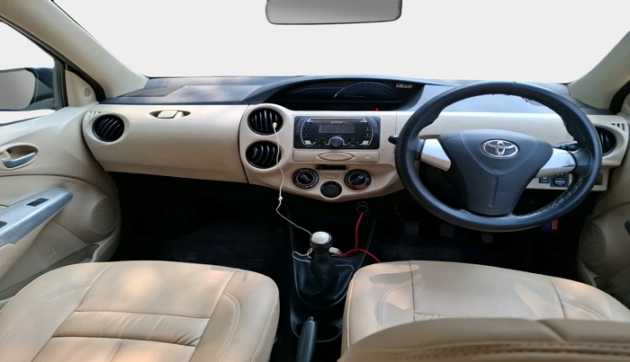 2018 Toyota Etios Liva V, Petrol, Manual, 95,452 km, interior