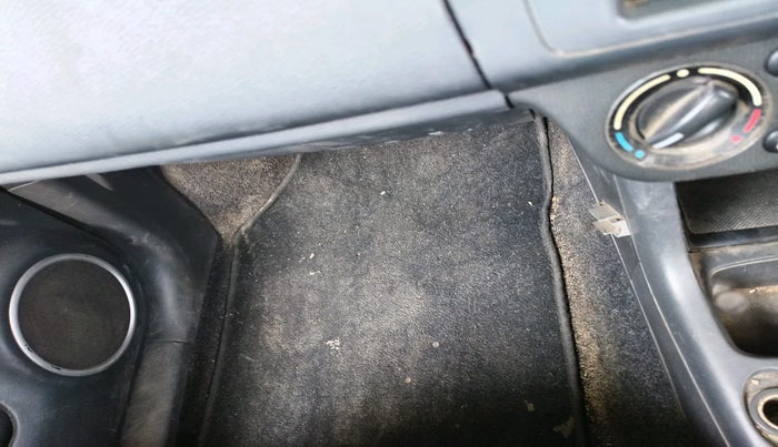 2010 Maruti Swift VXI, Petrol, Manual, 79,451 km, interior