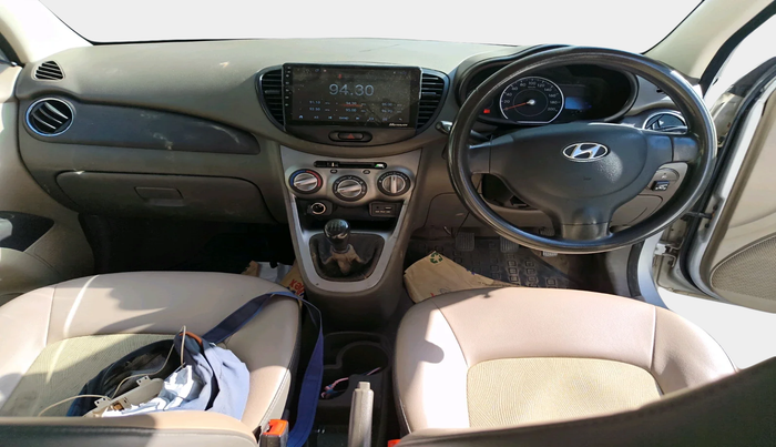 2015 Hyundai i10 SPORTZ 1.1, Petrol, Manual, 82,713 km, interior