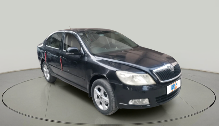 2011 Skoda Laura ELEGANCE 2.0 TDI CR MT, Diesel, Manual, 80,763 km, exterior
