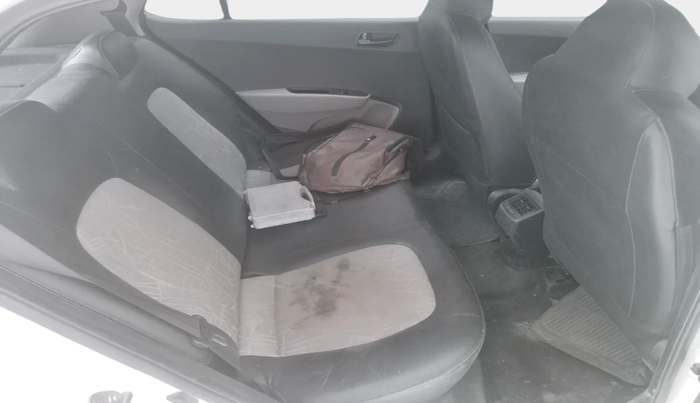 2019 Hyundai Grand i10 MAGNA 1.2 KAPPA VTVT, Petrol, Manual, 1,01,982 km, interior