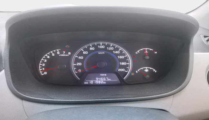 2019 Hyundai Grand i10 MAGNA 1.2 KAPPA VTVT, Petrol, Manual, 1,01,982 km, interior