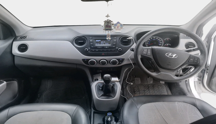 2019 Hyundai Grand i10 MAGNA 1.2 KAPPA VTVT, Petrol, Manual, 1,01,982 km, interior