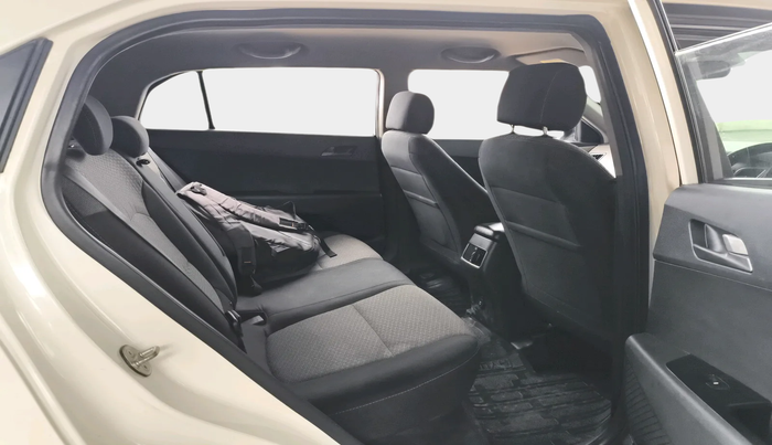 2017 Hyundai Creta SX PLUS AT 1.6 DIESEL, Diesel, Automatic, 92,942 km, interior