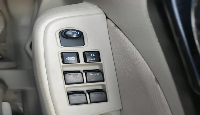 2018 Maruti Dzire VXI, Petrol, Manual, 80,571 km, interior