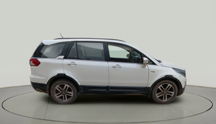2017 Tata Hexa XT 4X2 7 STR, Diesel, Manual, 1,06,804 km, exterior