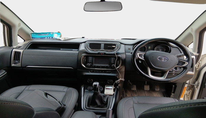 2017 Tata Hexa XT 4X2 7 STR, Diesel, Manual, 1,06,804 km, interior
