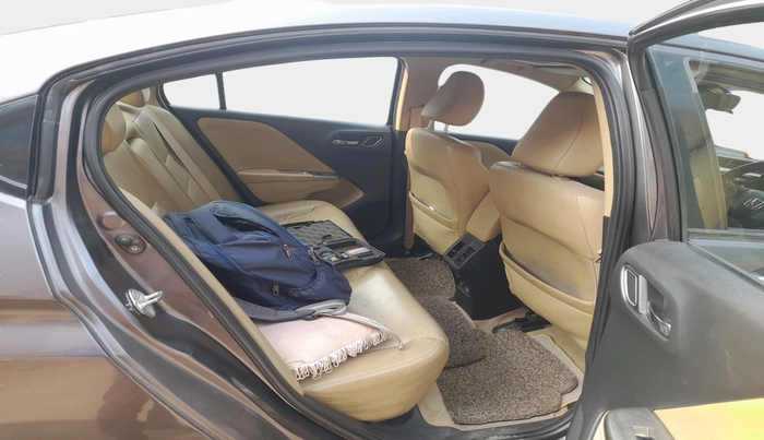 2017 Honda City 1.5L I-VTEC ZX CVT, Petrol, Automatic, 1,01,033 km, interior