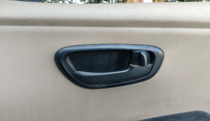2011 Hyundai i10 ERA 1.1, Petrol, Manual, 67,702 km, interior