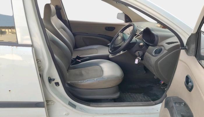 2011 Hyundai i10 ERA 1.1, Petrol, Manual, 67,702 km, interior