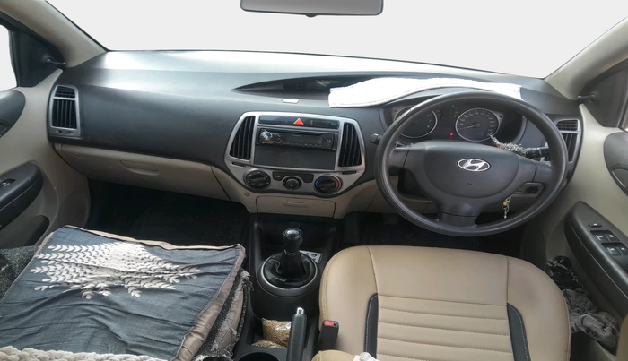 2013 Hyundai i20 MAGNA 1.2, Petrol, Manual, 67,163 km, interior