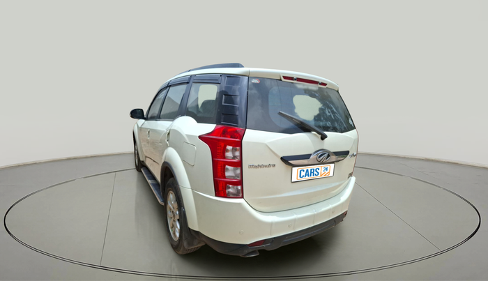 2017 Mahindra XUV500 W10 AT, Diesel, Automatic, 98,345 km, exterior