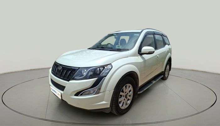 2017 Mahindra XUV500 W10 AT, Diesel, Automatic, 98,345 km, exterior