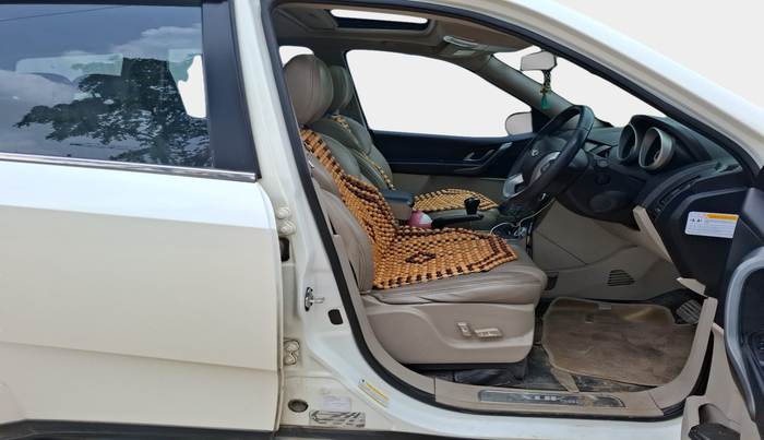 2017 Mahindra XUV500 W10 AT, Diesel, Automatic, 98,345 km, interior