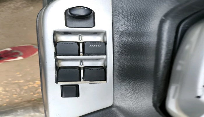 2010 Maruti Wagon R 1.0 LXI, Petrol, Manual, 1,86,974 km, interior