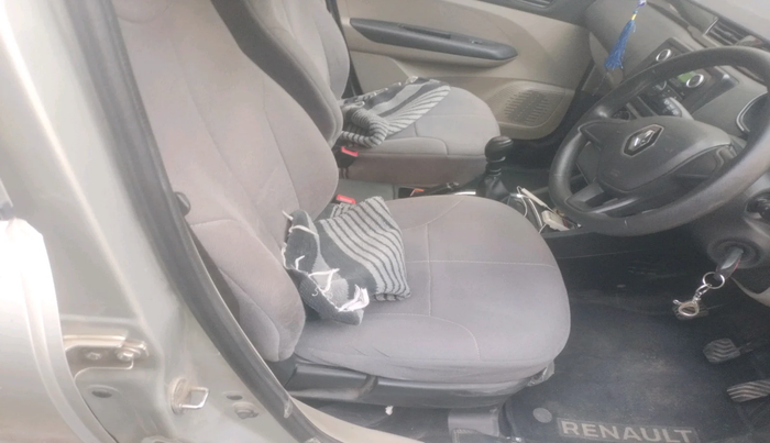 2020 Renault TRIBER RXL MT, Petrol, Manual, 27,337 km, interior