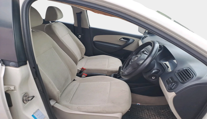 2011 Volkswagen Polo TRENDLINE 1.2L PETROL, Petrol, Manual, 1,10,379 km, interior