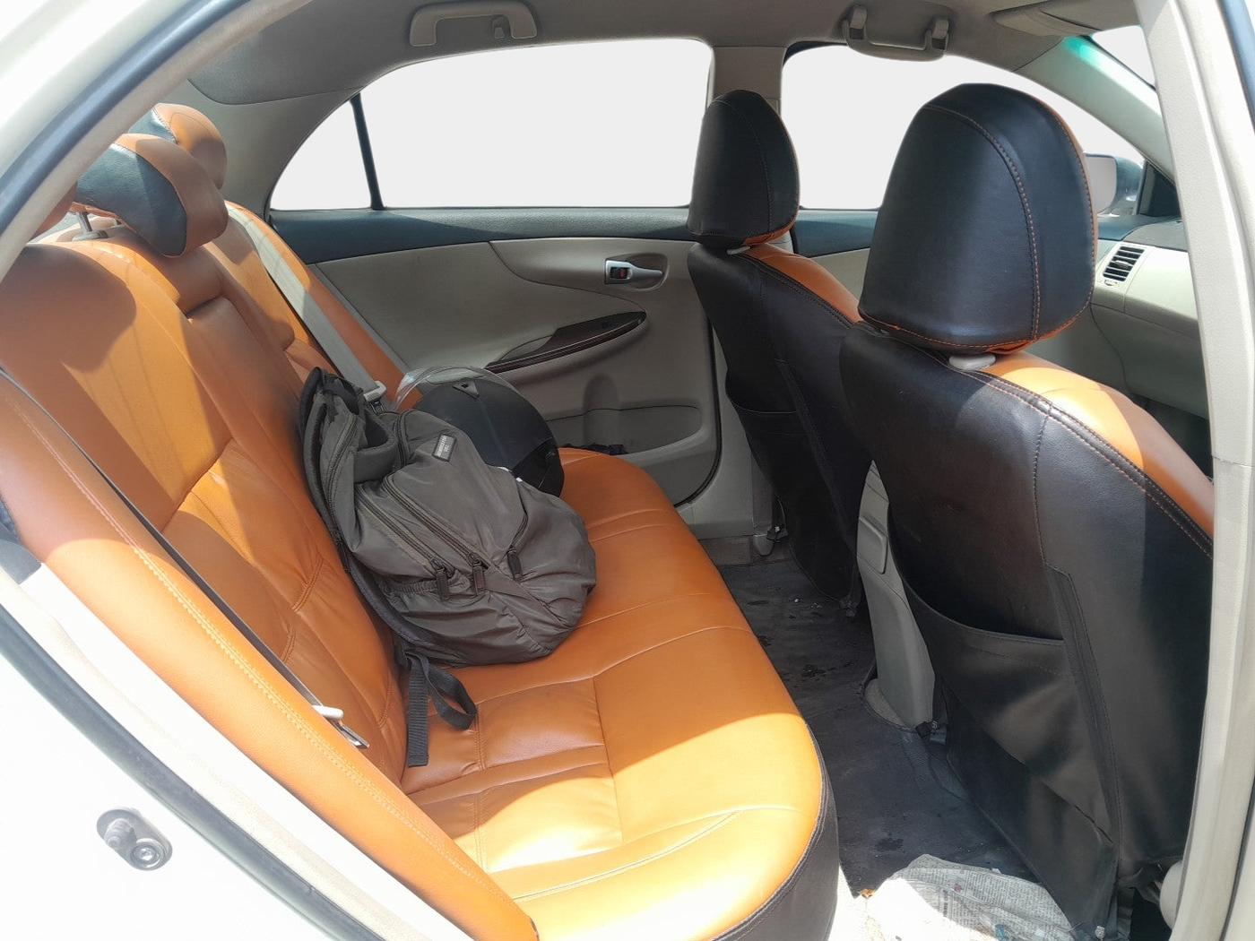 2012 Toyota Corolla Altis G DIESEL, Diesel, Manual, 1,08,303 km, interior