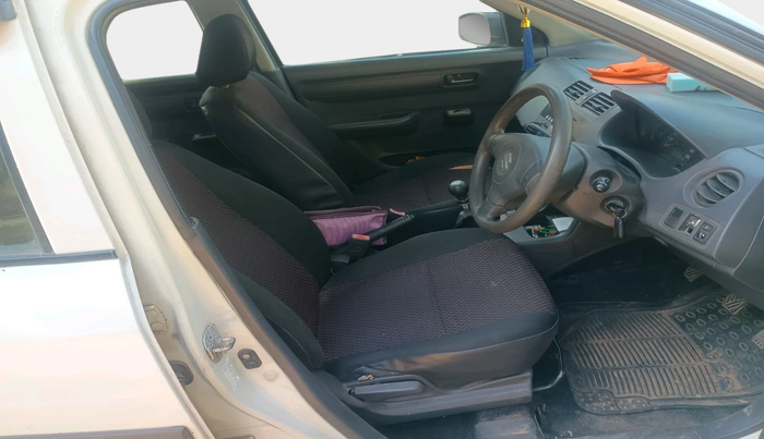 2011 Maruti Swift LXI, Petrol, Manual, 1,01,833 km, interior