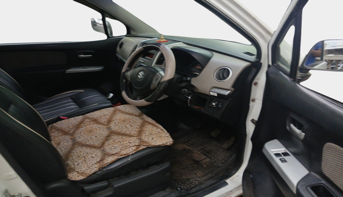 2015 Maruti Wagon R 1.0 LXI, Petrol, Manual, 1,35,285 km, interior