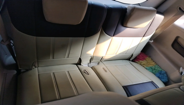 2018 Mahindra XUV500 W9, Diesel, Manual, 59,799 km, interior