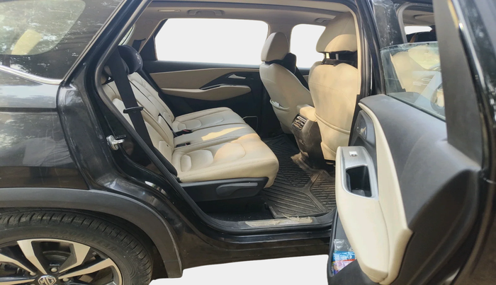 2023 MG HECTOR SHARP PRO 1.5 PETROL TURBO CVT PETROL, Petrol, Automatic, 30,780 km, interior