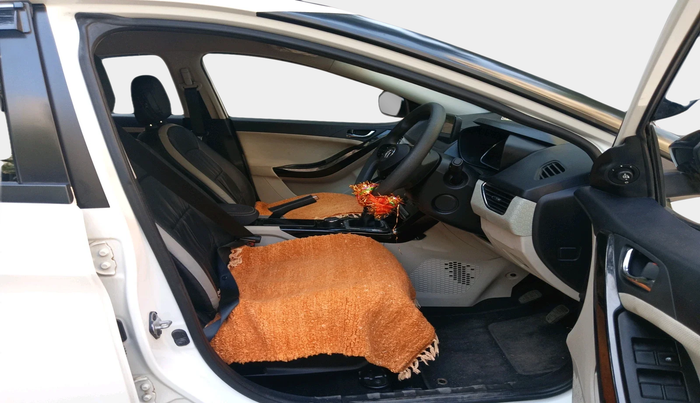 2022 Tata NEXON XZ PLUS PETROL, Petrol, Manual, 21,819 km, interior