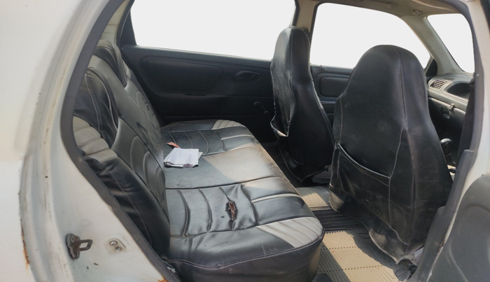 2011 Maruti Alto LX, Petrol, Manual, 2,00,778 km, interior
