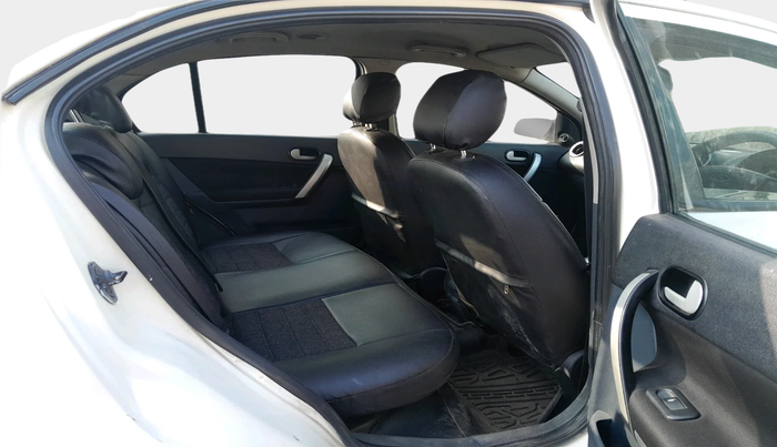 2012 Ford Fiesta ZXI 1.4 DIESEL, Diesel, Manual, 2,51,312 km, interior