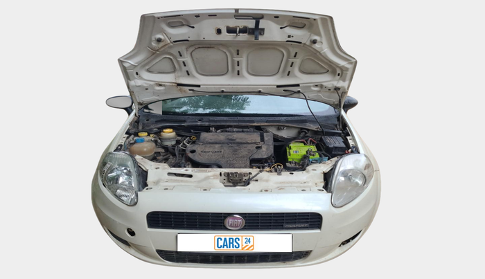 2013 Fiat Grand Punto ACTIVE 1.3, Diesel, Manual, 1,90,200 km, exterior
