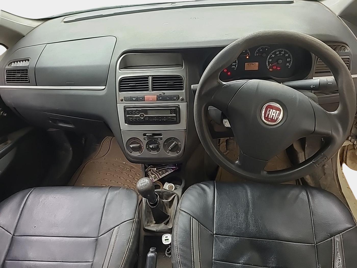 2013 Fiat Grand Punto ACTIVE 1.3, Diesel, Manual, 1,90,200 km, interior