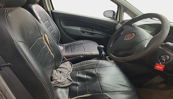 2013 Fiat Grand Punto ACTIVE 1.3, Diesel, Manual, 1,90,200 km, interior