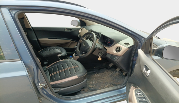 2016 Hyundai Grand i10 SPORTZ 1.2 KAPPA VTVT, Petrol, Manual, 31,213 km, interior