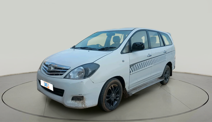 2011 Toyota Innova V 2.5 7 STR, Diesel, Manual, 2,74,003 km, exterior