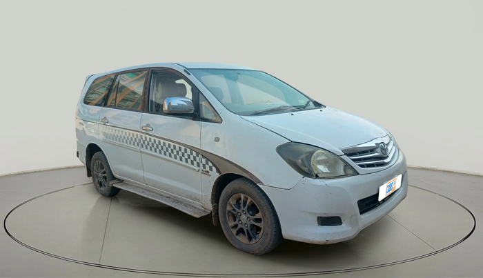 2011 Toyota Innova V 2.5 7 STR, Diesel, Manual, 2,74,003 km, exterior