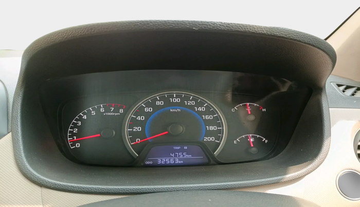 2013 Hyundai Grand i10 SPORTZ 1.2 KAPPA VTVT, Petrol, Manual, 32,563 km, interior