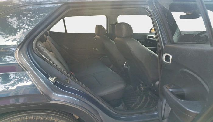 2022 Hyundai VENUE SX 1.5 CRDI, Diesel, Manual, 79,667 km, interior