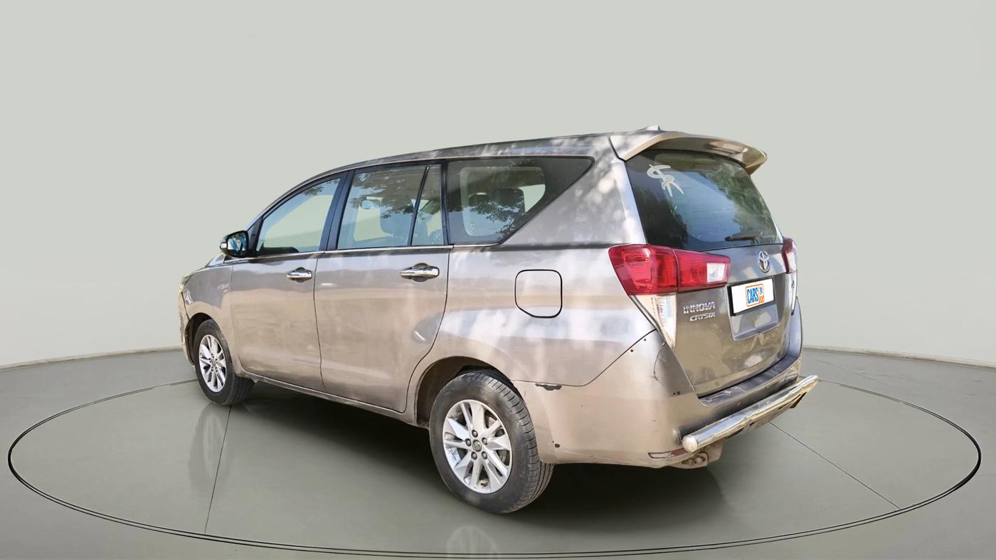 2016 Toyota Innova Crysta 2.4 G 8 STR, Diesel, Manual, 2,26,536 km, exterior