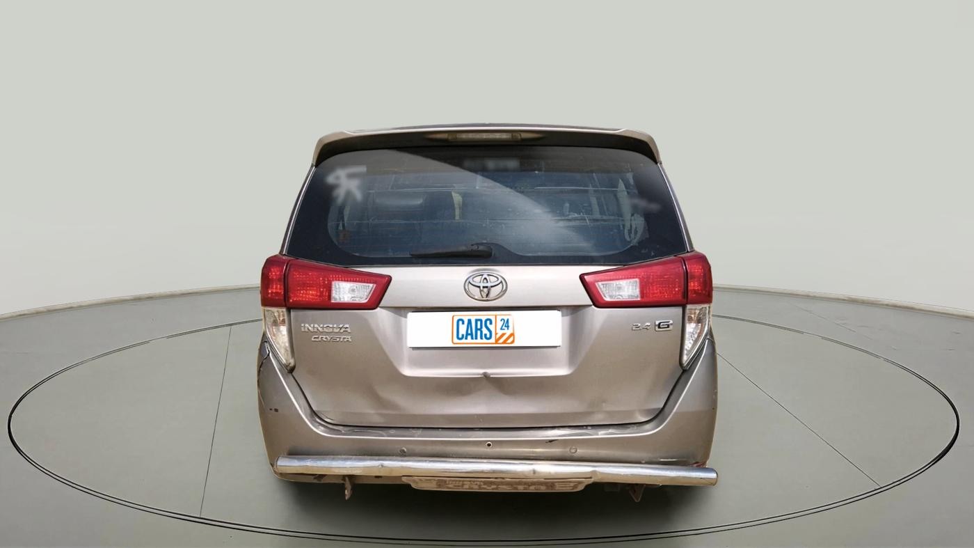 2016 Toyota Innova Crysta 2.4 G 8 STR, Diesel, Manual, 2,26,536 km, exterior