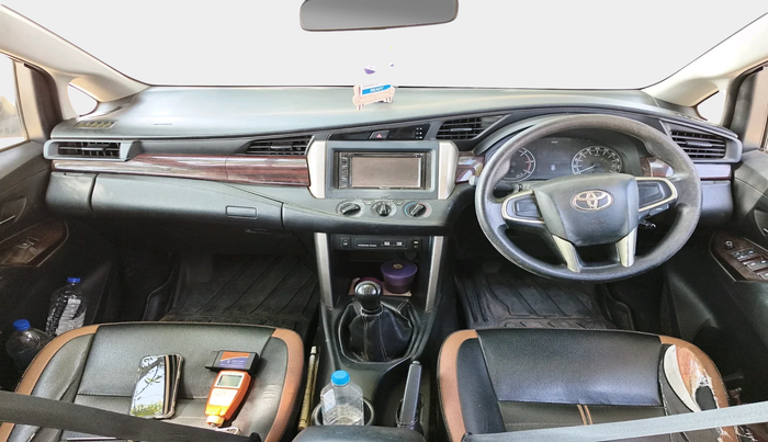 2016 Toyota Innova Crysta 2.4 G 8 STR, Diesel, Manual, 2,26,536 km, interior