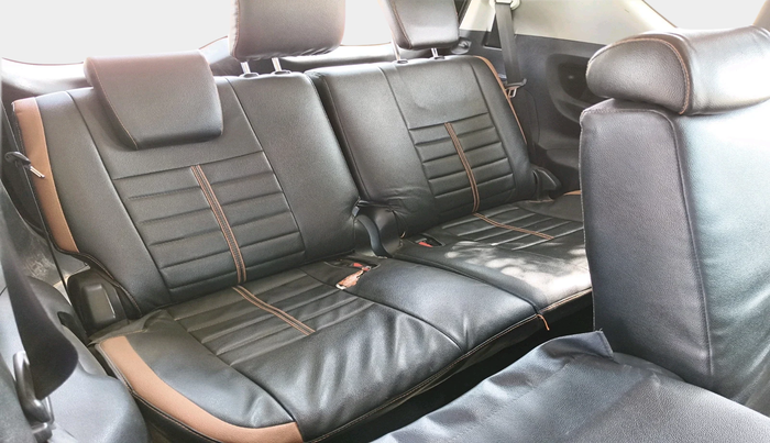 2016 Toyota Innova Crysta 2.4 G 8 STR, Diesel, Manual, 2,26,536 km, interior